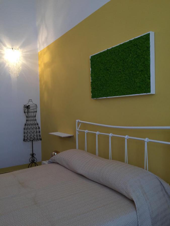 4 Balconi House-Appartamento Salentino Nel Centro Di ليتشي المظهر الخارجي الصورة