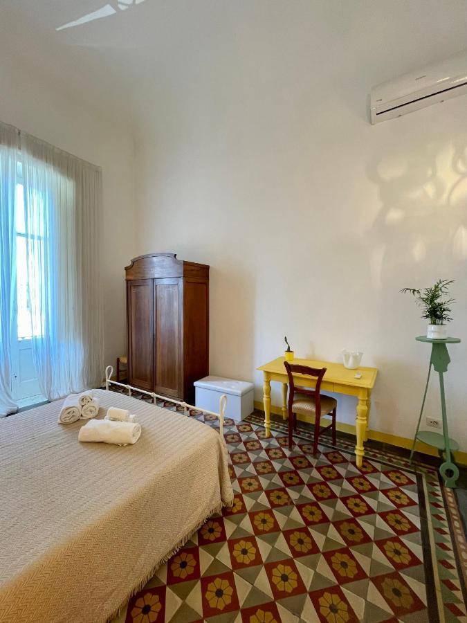 4 Balconi House-Appartamento Salentino Nel Centro Di ليتشي المظهر الخارجي الصورة